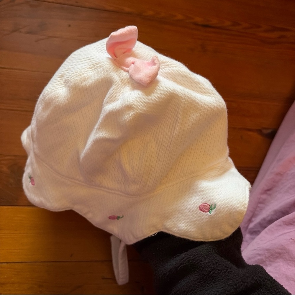 Vtg Disney Classic Pooh 90s Y2K Embroidered Hat Sun Bonnet Bucket Scalloped Tie - Picture 2 of 3